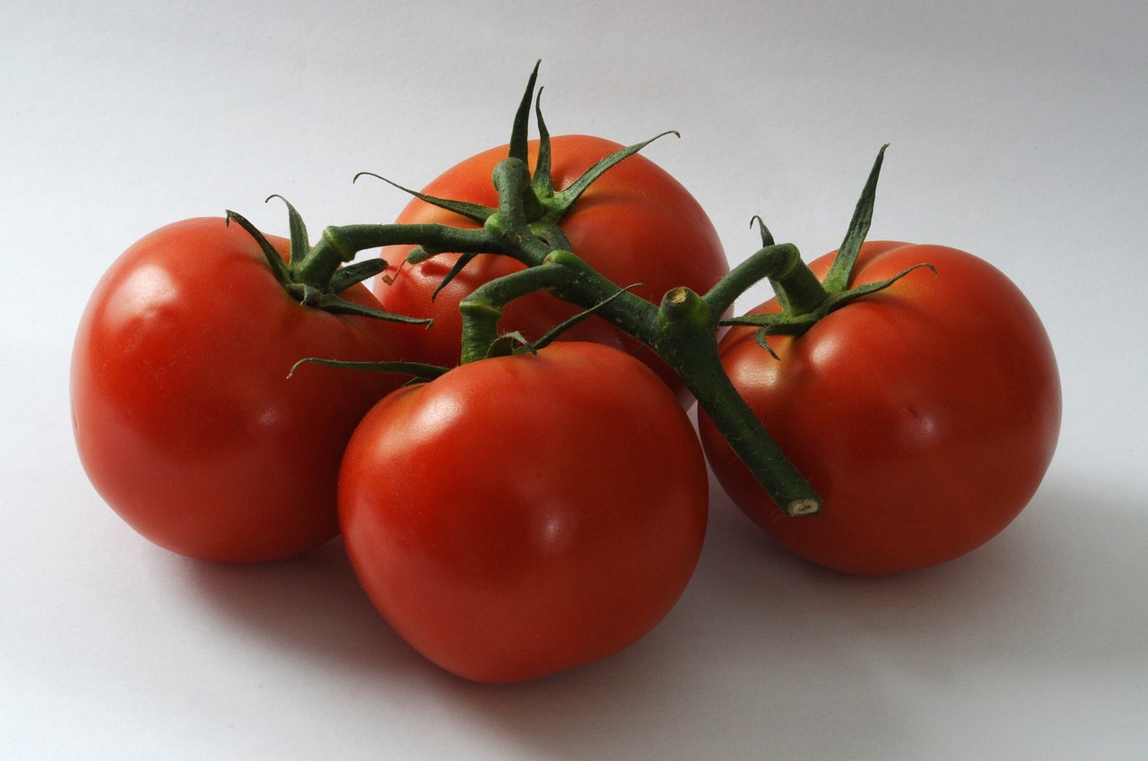 Pomidorai, Šviežias, Daržovės, Sveikas, Ūkininkų Turgus, Mityba, Salotos, Natūralus, Raudona, Prinokę