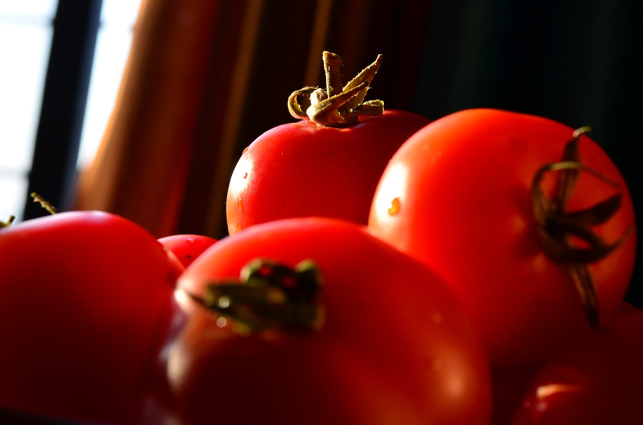 Pomidorai, Daržovės, Maistas, Šviežias, Pomidoras, Ekologiškas, Sveikas, Vegetariškas, Raudona, Natūralus