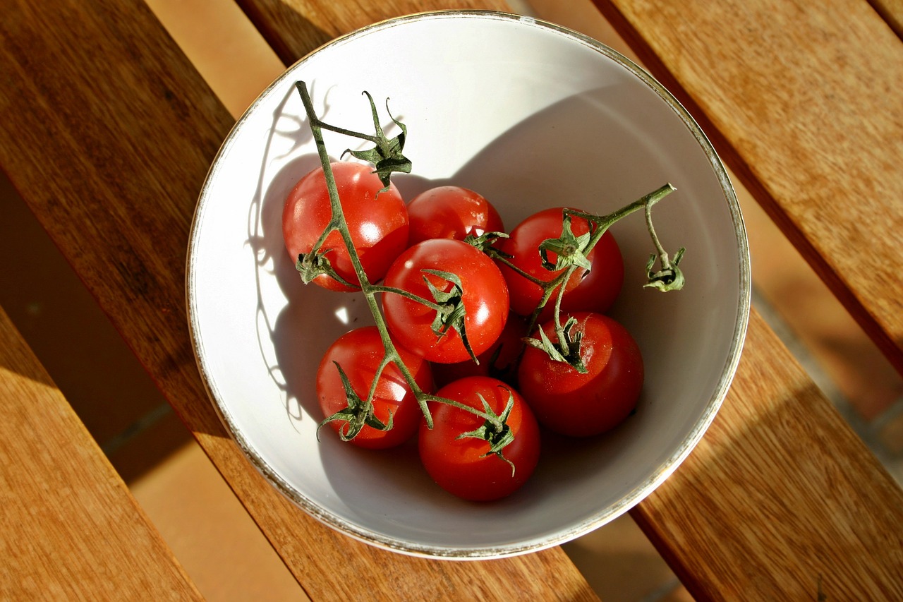 Pomidorai, Raudona, Daržovės, Maistas, Sveikas, Vegetariškas, Frisch, Vitaminai, Sodas, Valgyti