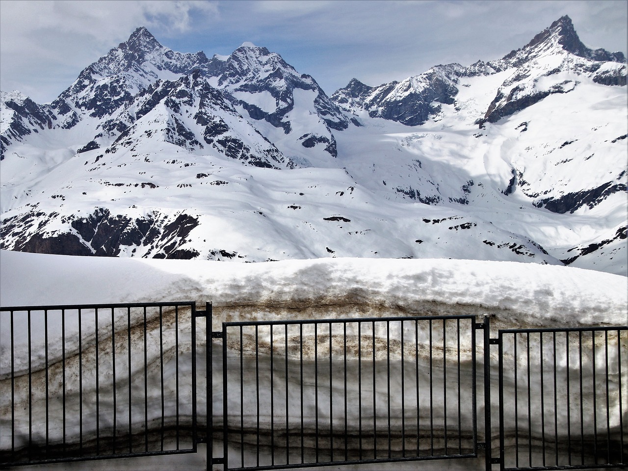 Viršūnes,  Alpės,  Zermatt,  Traukinių Stotis,  Peron,  Barjeras,  Sniegas,  Ledas,  Žiemos,  Kalnų
