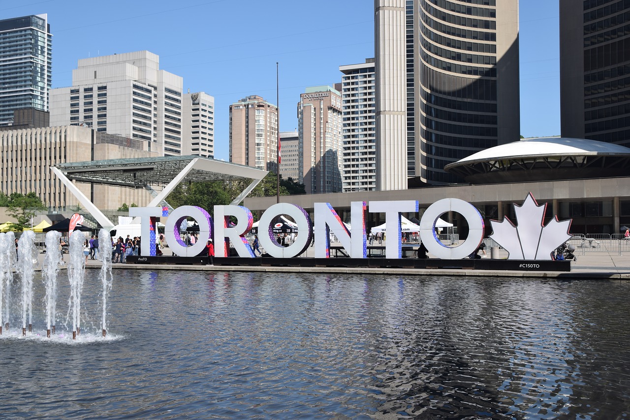 Toronto, Toronto Ženklas, Toronto Ontario Canada, Fontanas, Mėlynas Dangus, Kanada, Miestas, Vasara, Nemokamos Nuotraukos,  Nemokama Licenzija