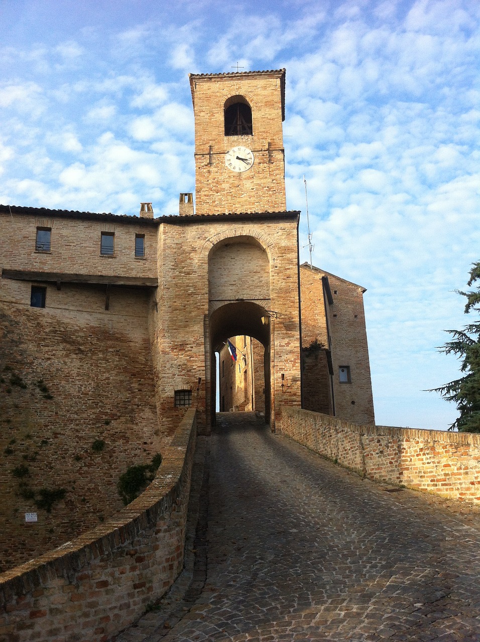 Torre, Sienos, Žiūrėti, Fortifikacija, Pilis, Viduramžiai, Dangus, Nemokamos Nuotraukos,  Nemokama Licenzija