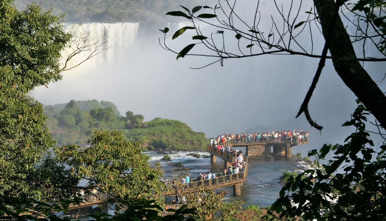 Iguazu Patenka, Brazilija, Kelionė, Požiūris, Žmonės, Turistų Atrakcijos, Nemokamos Nuotraukos,  Nemokama Licenzija