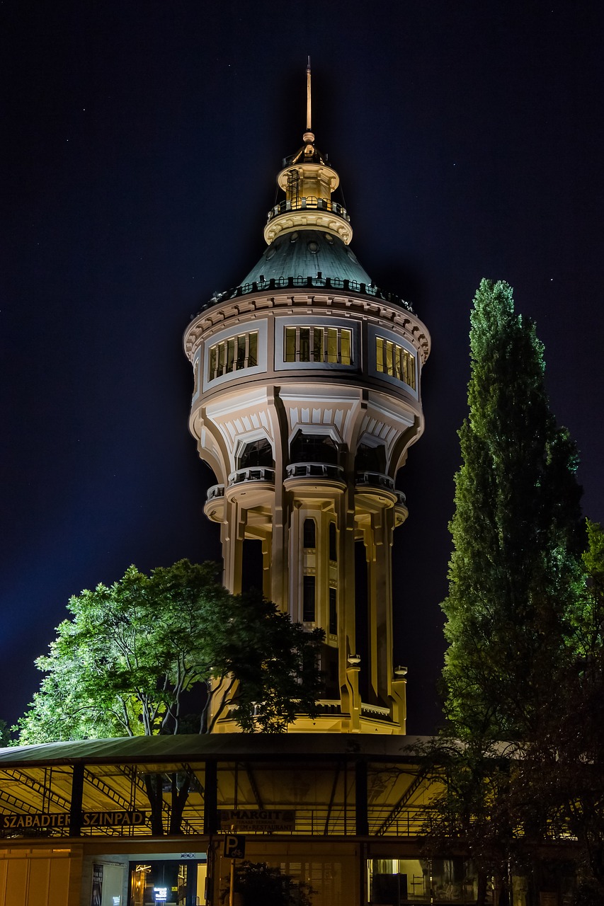 Bokštas, Vandens Bokštas, Pastatas, Naktį, Budapest, Kapitalas, Miesto, Vakare, Apšvietimas, Architektūra