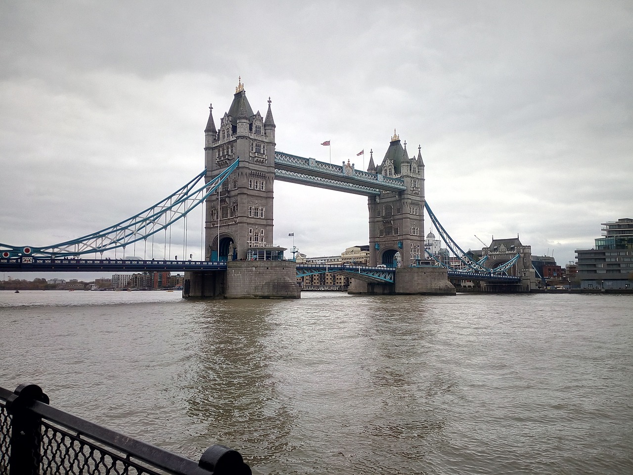 Bokšto Tiltas, Londonas, Vanduo, Anglija, Tiltas, Temzės Upė, Jungtinė Karalystė, Orientyras, Turizmas, Pritraukimas