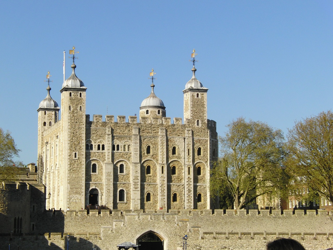 Londono Bokštas, Londonas, Londono Tiltas, Žinomas, Karalystė, Bokštas, Debesys, Architektūra, Anglija, Lankytinos Vietos