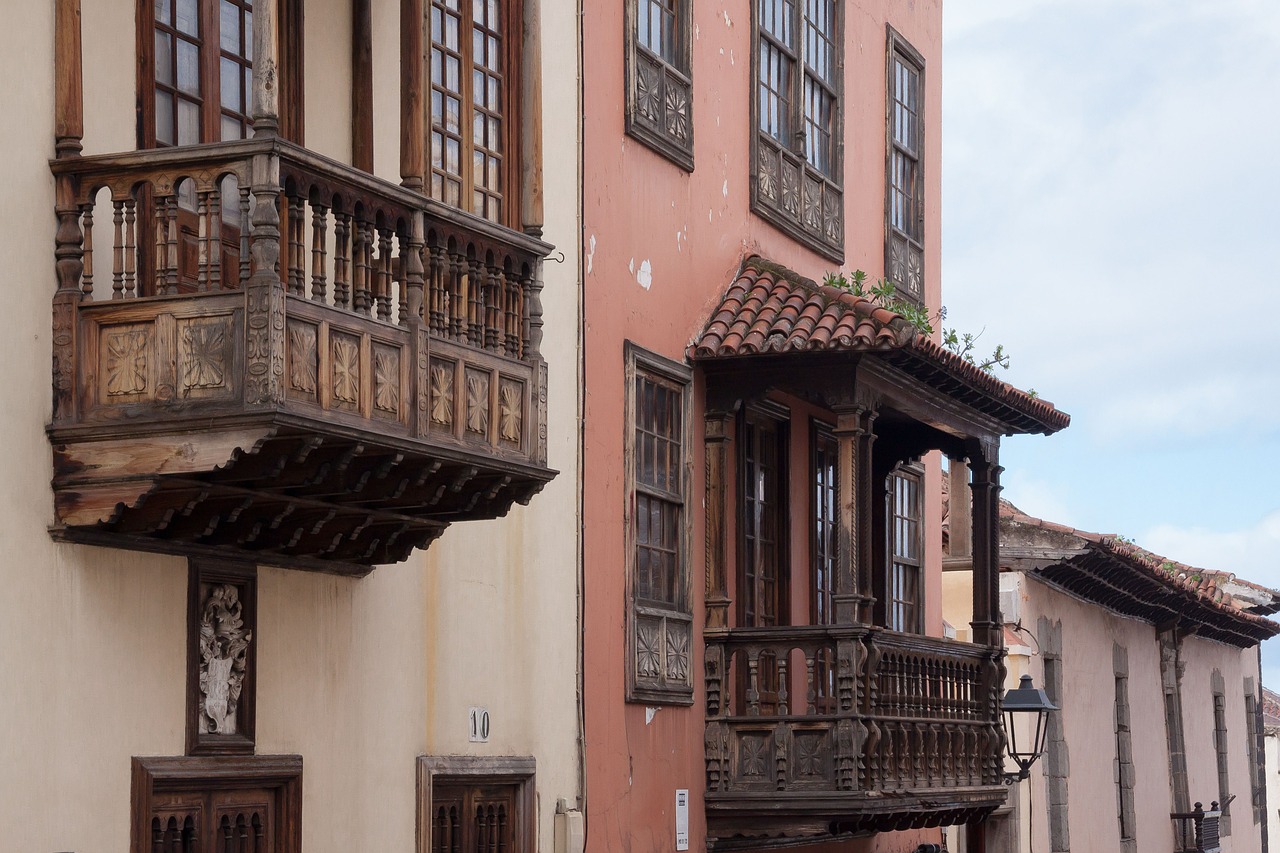 Miesto Namai, Elegantiškas, Tiesiog, Mediniai Balkonai, Tipiškas, Gerai, Paaiškėjo, Casas De Los Balcones, Nemokamos Nuotraukos,  Nemokama Licenzija