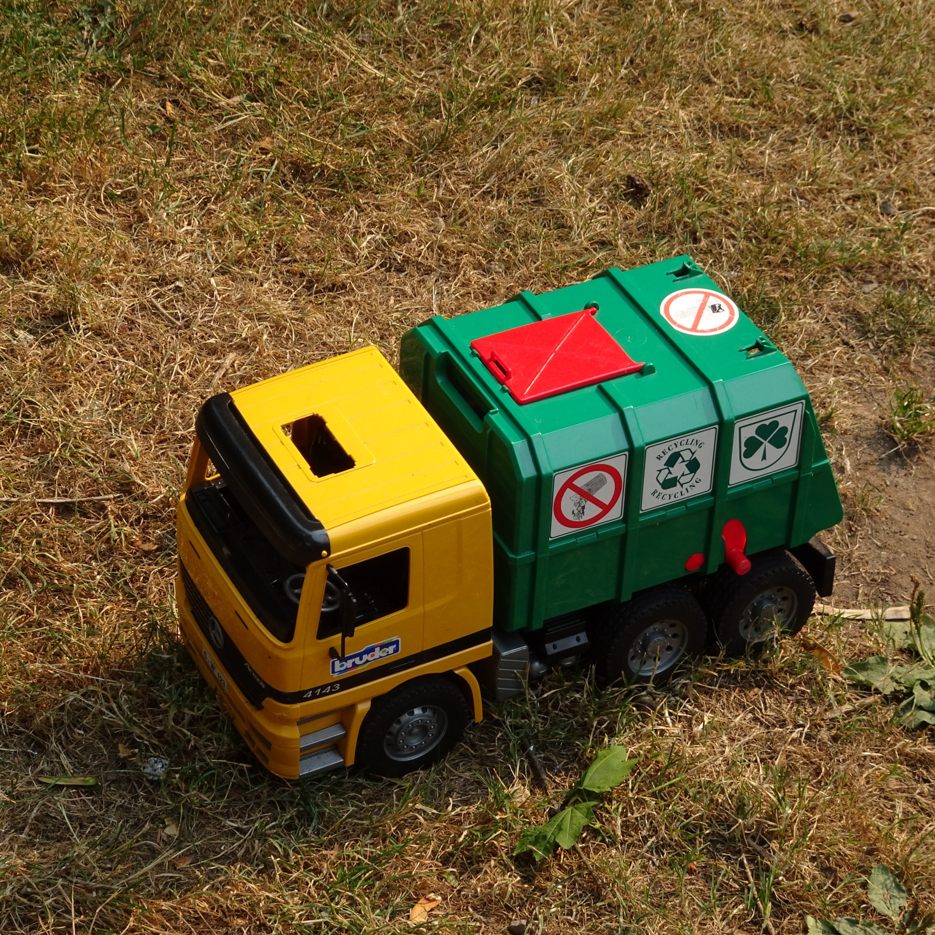 Žaislas,  Sunkvežimis,  Iš Arti,  Nuotrauka,  Fotografija,  Žaisti,  Vaikai,  Linksma,  Miniatiūrinė,  Žaislinis Sunkvežimis
