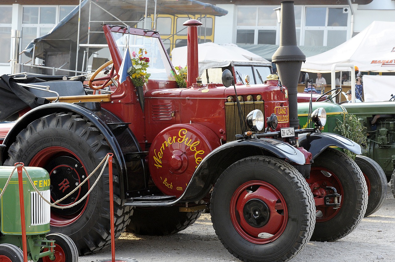 Traktorius, Oldtimer, Transporto Priemonės, Žemdirbystė, Traktoriai, Senas Traktorius, Istoriškai, Žemės Ūkio Technika, Nemokamos Nuotraukos,  Nemokama Licenzija