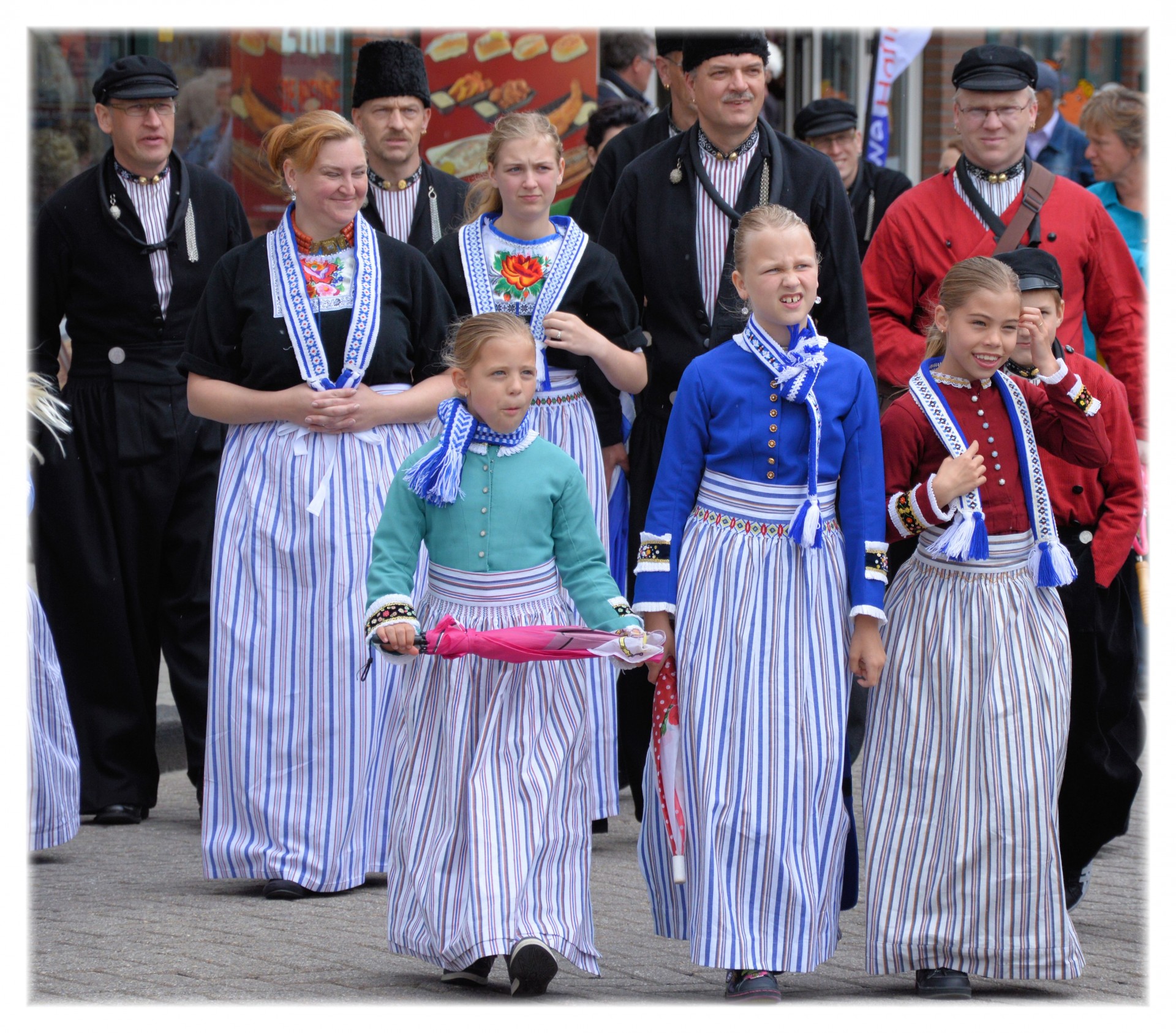 Žmonės,  Grupė,  Grupes,  Veikla,  Turistinis,  Tradicija,  Tradicinė & Nbsp,  Suknelė,  Nyderlandai,  Volendam