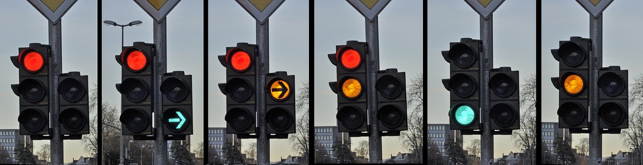 Šviesoforas, Signalas, Eismas, Gatvė, Kelias, Ženklas, Saugumas, Stoplight, Gabenimas, Miesto