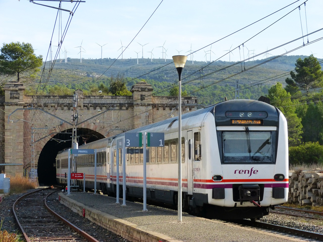 Traukinys, Stotis, Tunelis, Geležinkelis, Nemokamos Nuotraukos,  Nemokama Licenzija