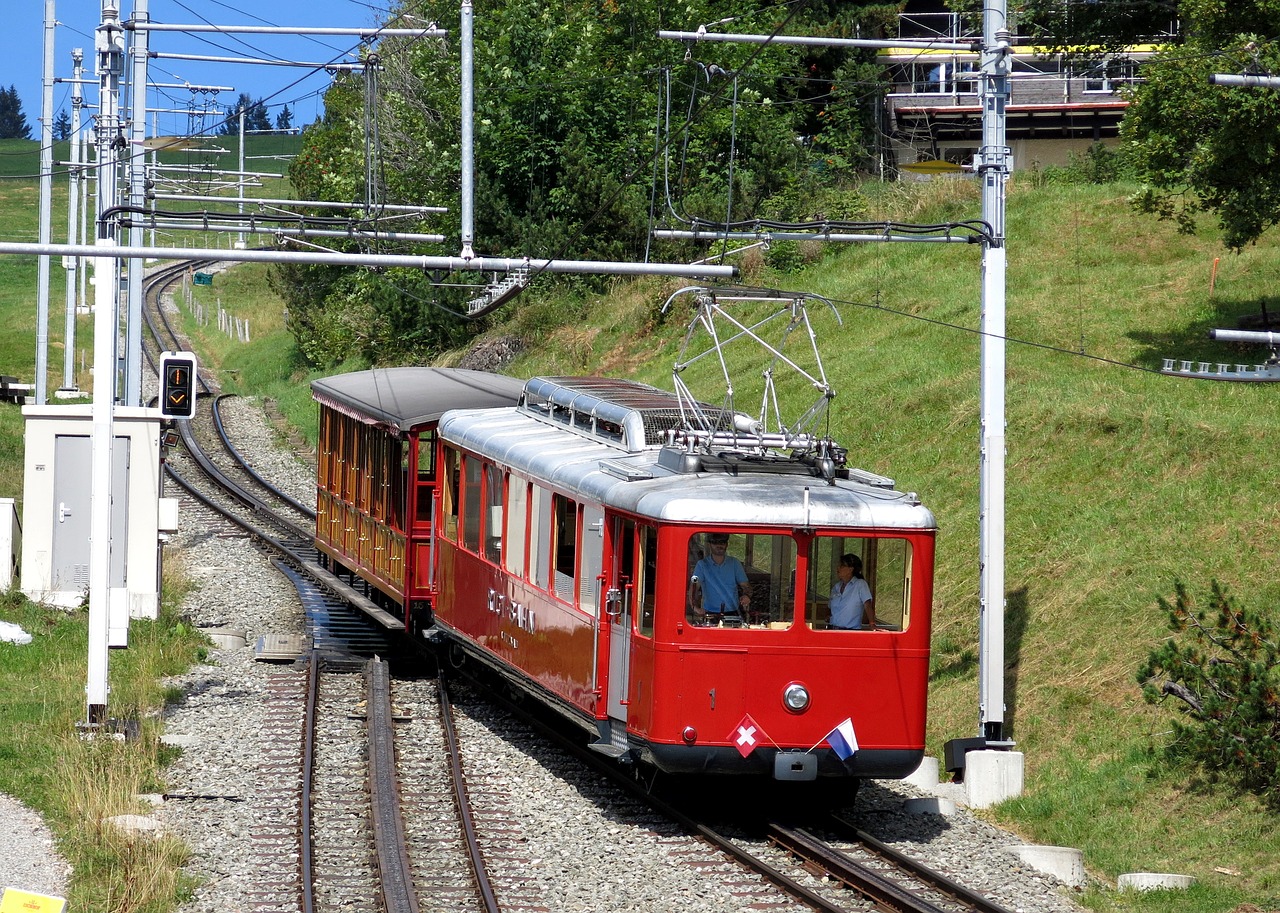 Traukinys, Rigi, Kalnas, Transportas, Istoriškai, Trasa, Lokomotyvas, Vairuoti, Eismas, Pritraukimas