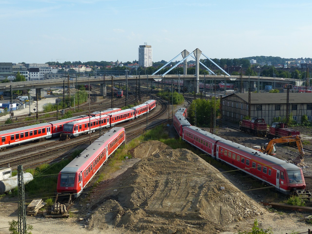 Traukinys, Geležinkelių Transportas, Gleise, Ulm, Lokomotyvas, Eismas, Atrodė, Geležinkelis, Svetainė, Ulmi Katedra