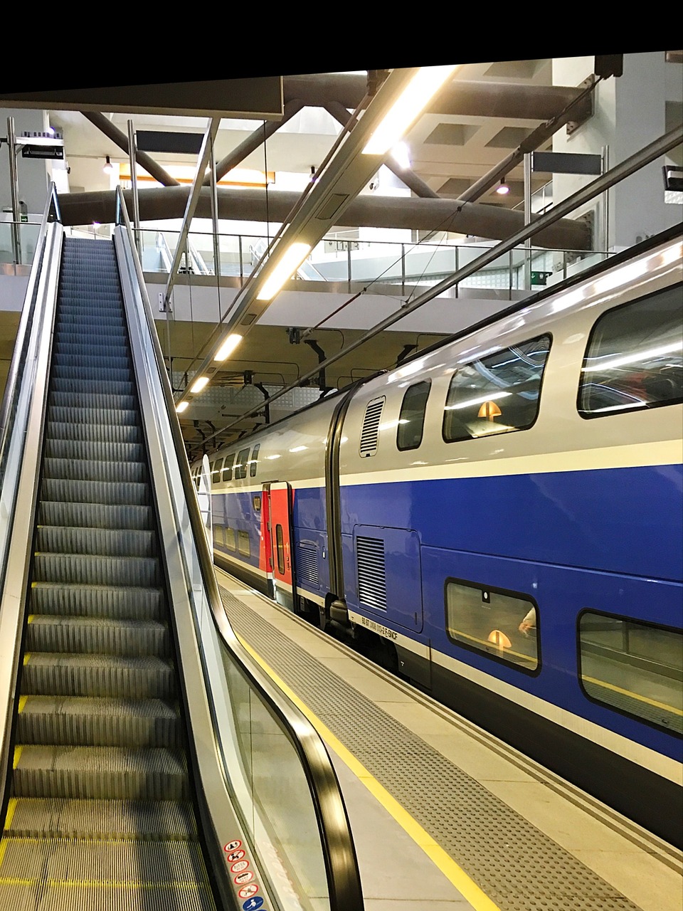 Traukinys, Hst, Didelis Greitis, Platforma, France, Nemokamos Nuotraukos,  Nemokama Licenzija
