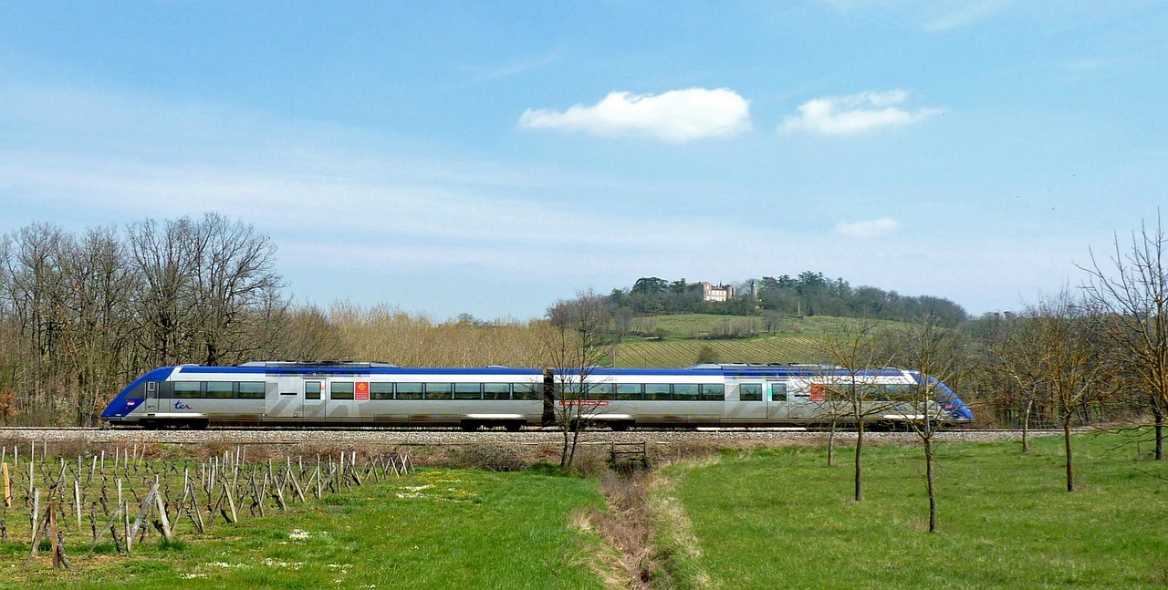 Traukinys, Sncf, Trasa, Geležinkelis, Bėgiai, France, Linija, Geležinkelio Bėgiai, X72500, Ter