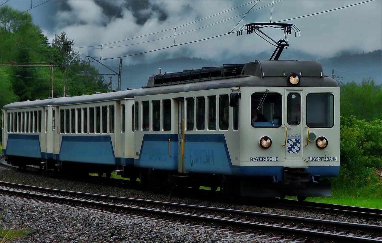 Traukinys, Zugspitze Geležinkelis, Geležinkelių Transportas, Transportas, Traukiniai, Geležinkelis, Eismas, Kelionė, Viešosios Transporto Priemonės, Atrodė