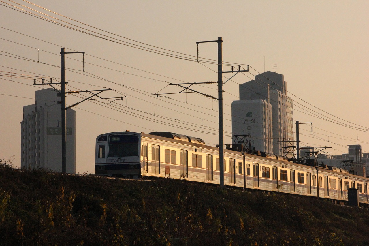 Traukinys,  Metro,  Korėja,  Korėjos Respublika,  Pietų Korėja Metro,  Transportas,  Geležinkelio,  Elektros Varikliai,  Jungiamas,  Elektrinis