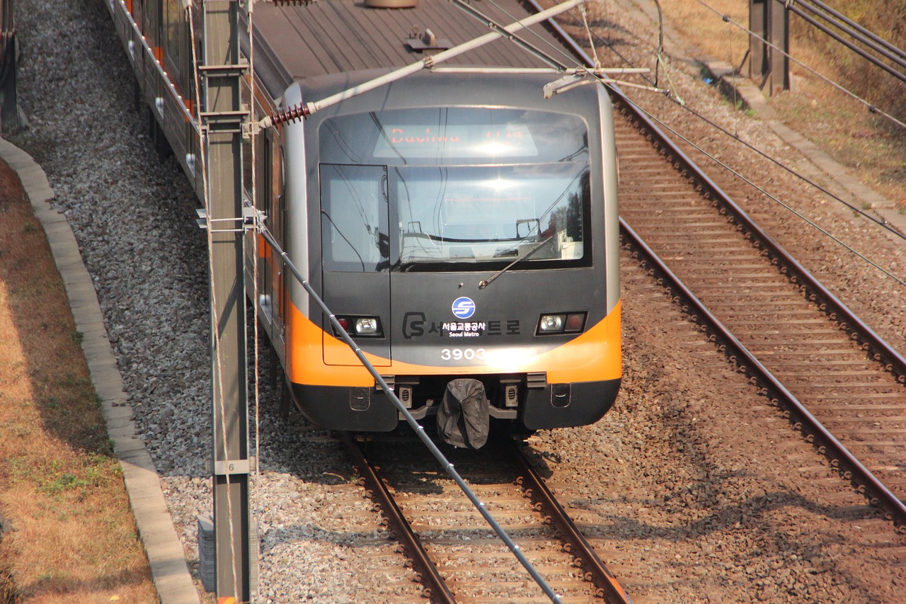 Traukinys,  Metro,  Korėjos Respublika,  Pietų Korėja Metro,  Transportas,  Geležinkelio,  Elektros Varikliai,  Jungiamas,  Elektrinis,  Treneris