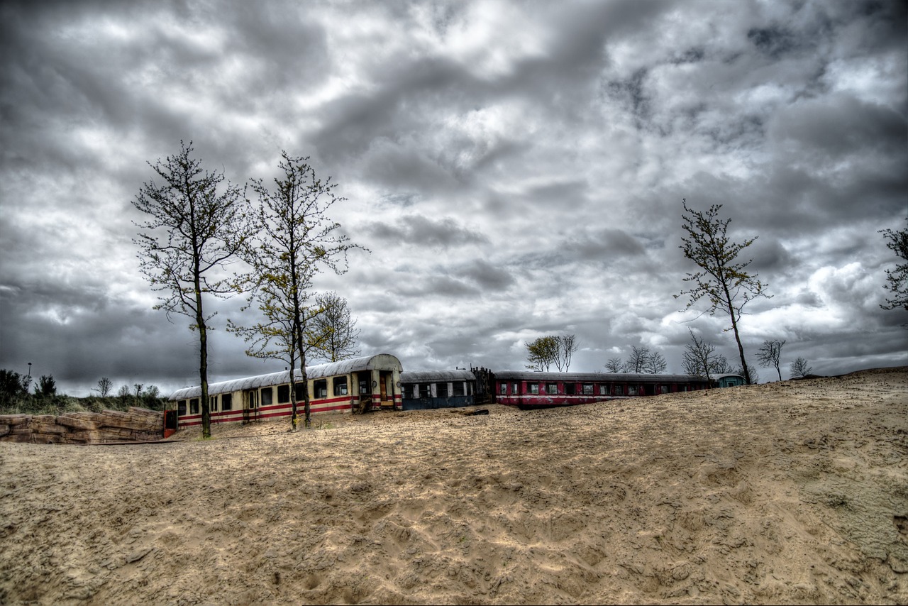 Tramvajus, Traukinys, Dykuma, Paliktas, Hdr, Nevaisinga Tuštuma, Medžiai, Debesys, Baisus, Smėlis