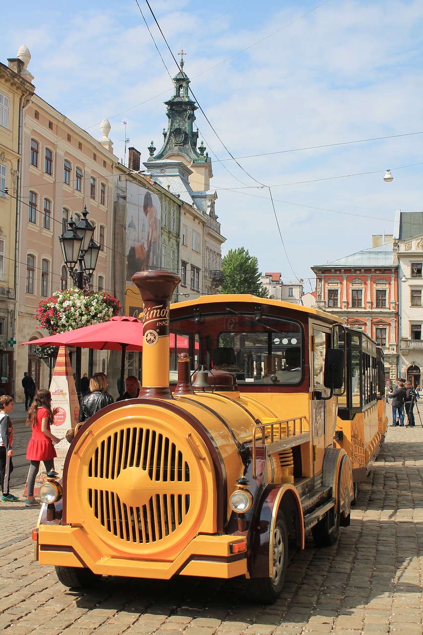 Tramvajus,  Ekskursija,  Ukraina,  Lvovo,  Turgaus Aikštė,  Pavasaris,  Turistai,  Kelionė,  Turizmas,  Senamiestis