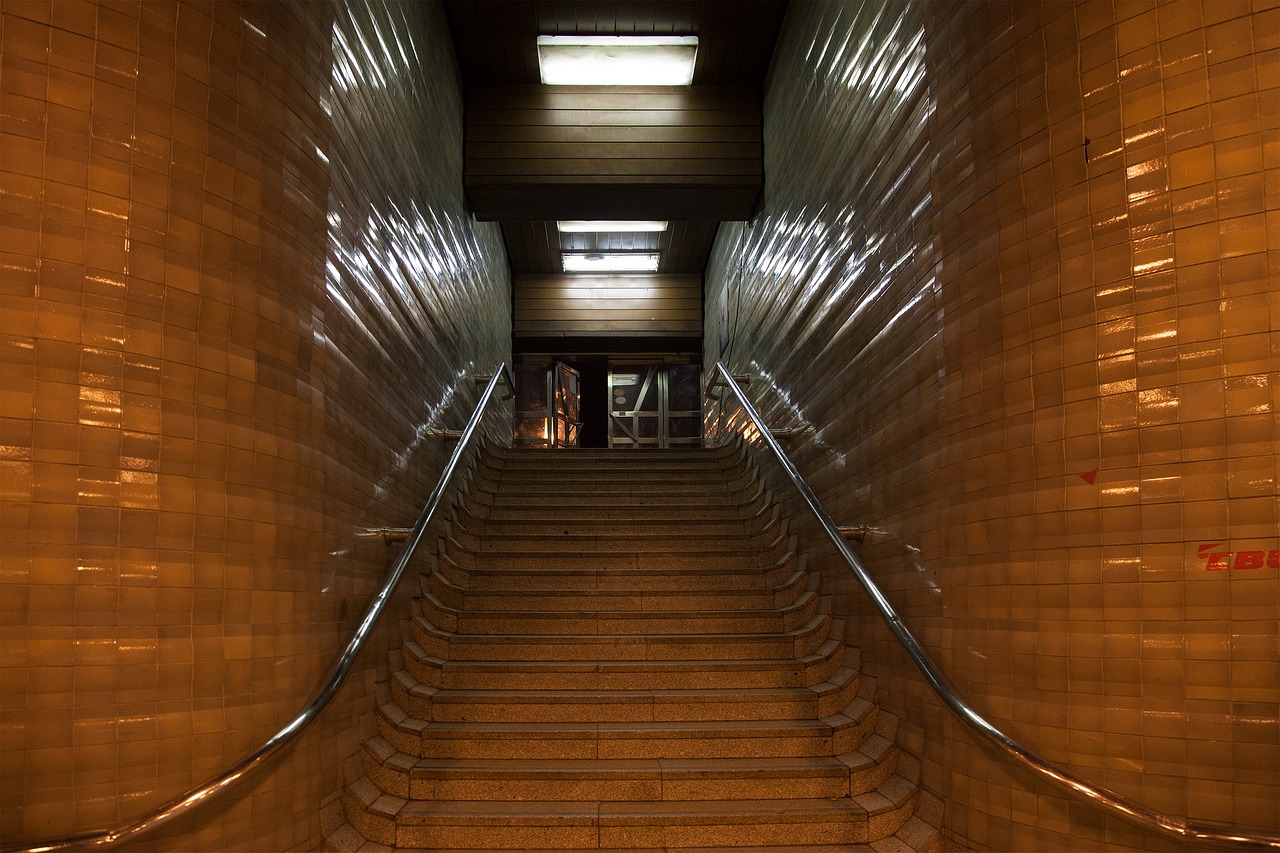 Spąstus, Plytelės, Metro, Nemokamos Nuotraukos,  Nemokama Licenzija