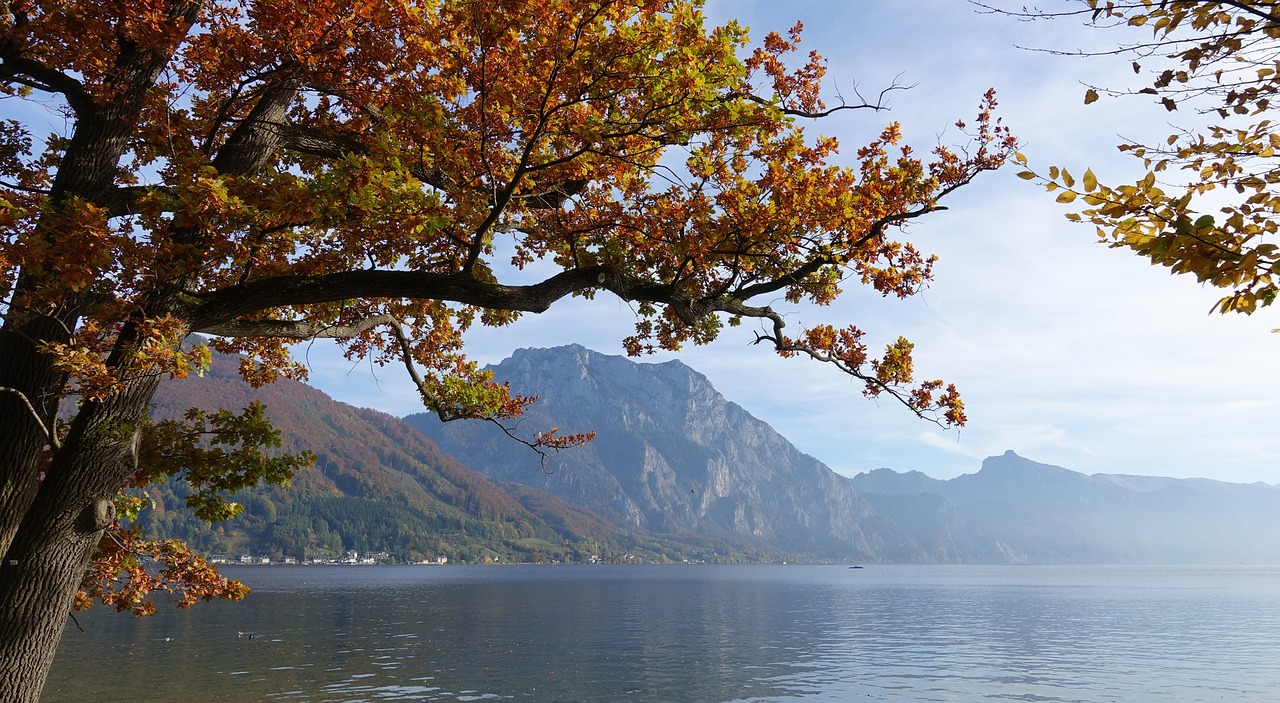 Traunsee, Rudens Nuotaika, Kritimo Lapija, Salzkammergut, Nemokamos Nuotraukos,  Nemokama Licenzija