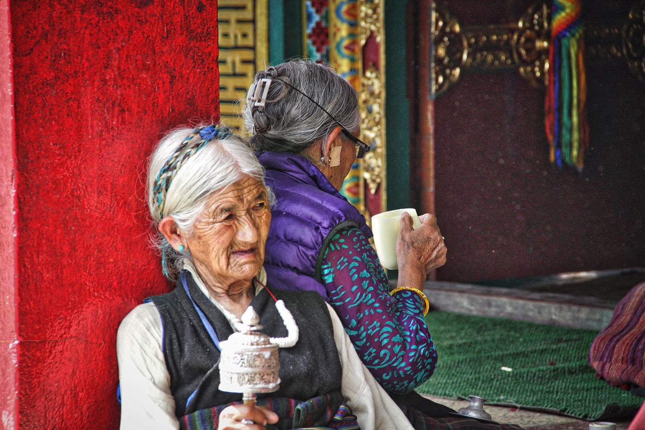 Kelionė, Katmandu, Nepalas, Senutė, Moteris, Vyresnysis, Tample, Žmonės, Vietos Gyventojai, Nemokamos Nuotraukos