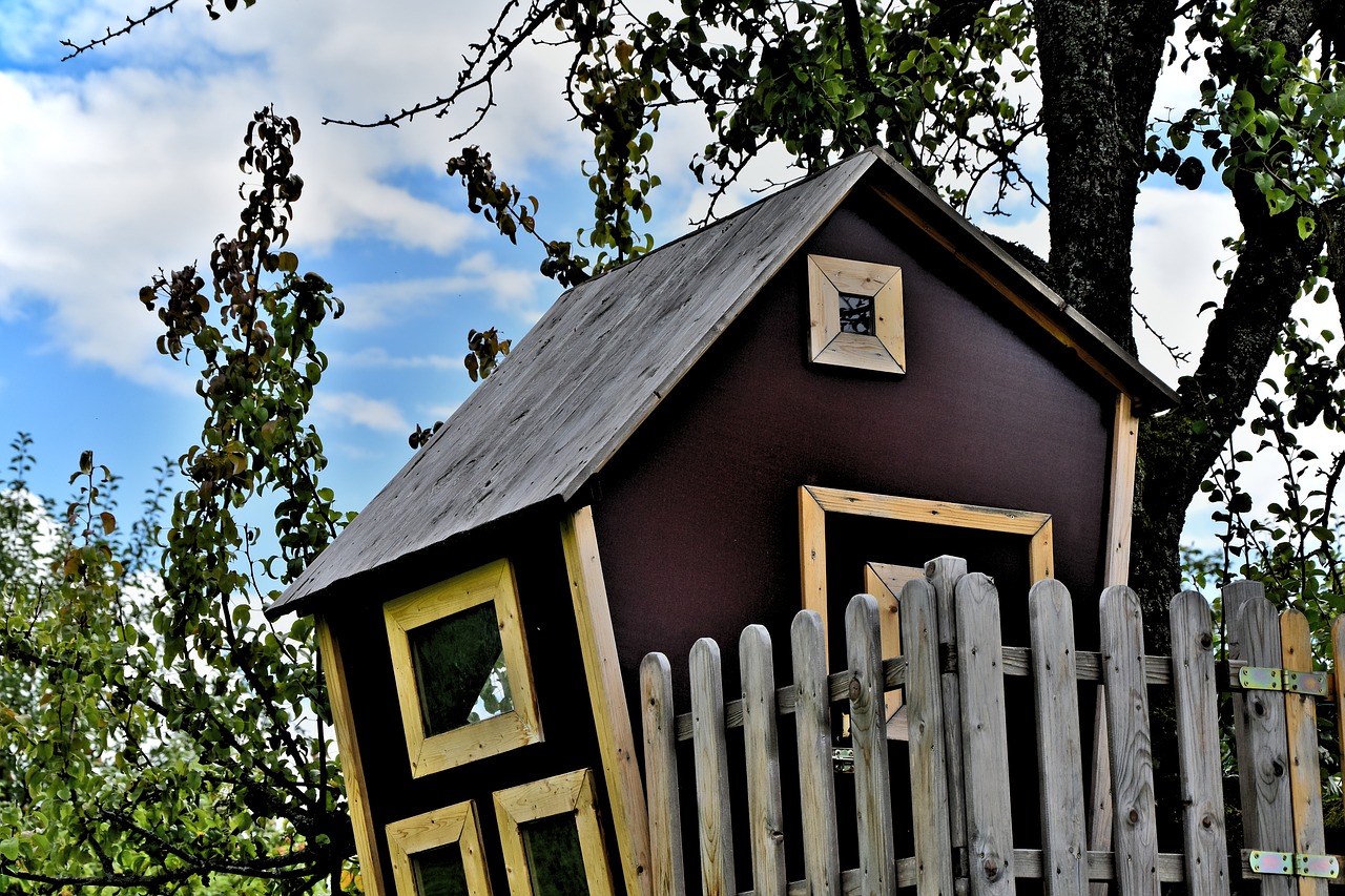 Medis, Namas, Namelis Medyje, Namai, Kraštovaizdis, Turtas, Pastatas, Architektūra, Gyvenamasis, Nuosavybė