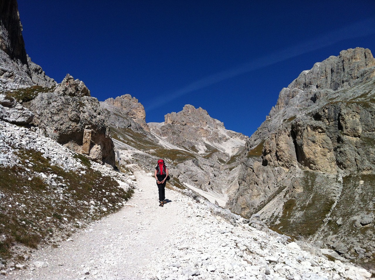 Trekking, Kalnas, Mėlynas, Dangus, Kraštovaizdis, Rokas, Alpinizmas, Žygiuoti Akmenimis, Dolomitai, Val Di Fassa