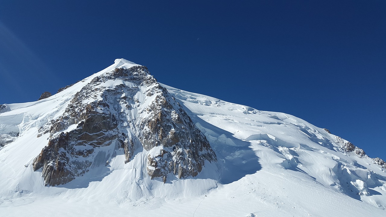 Triangle Du Tacul, Mont Blanc Du Tacul, Aukšti Kalnai, Chamonix, Mont Blanc Group, Kalnai, Alpių, Aukščiausiojo Lygio Susitikimas, Sniegas, Aukštas