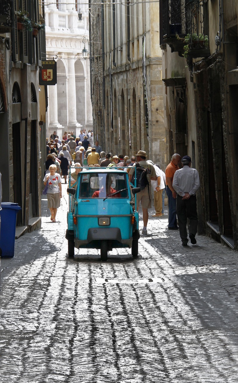 Triratis, Transporto Priemonė, Paminklas, Gatvė, Italy, Transportas, Miesto, Nemokamos Nuotraukos,  Nemokama Licenzija