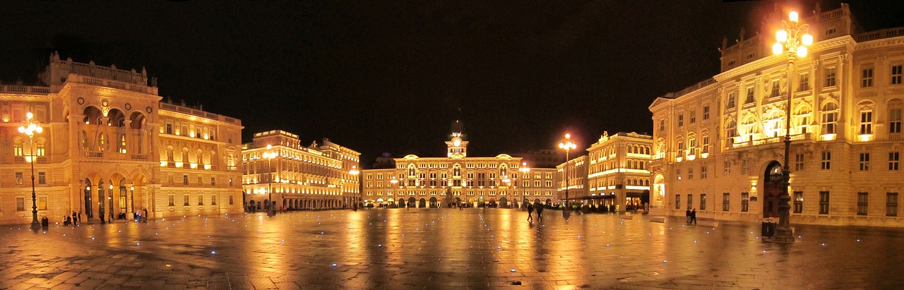 Trieste, Piazza, Naktis, Miestas, Nemokamos Nuotraukos,  Nemokama Licenzija