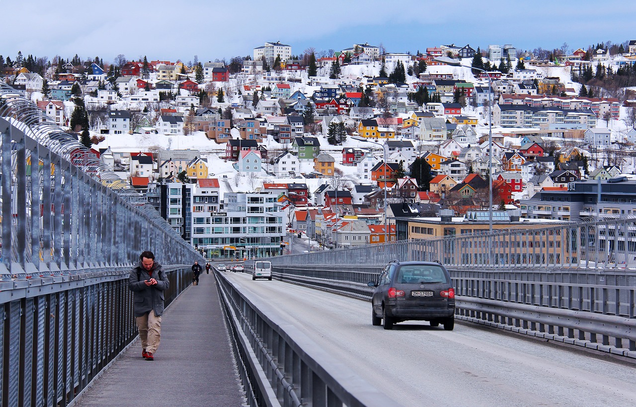 Tromso Tiltas, Kvapą Gniaužianti, Vaizdingas, Nuostabus, Sniegas, Tradicinis, Nordinis Namas, Namas, Vaizdas, Romantiškas