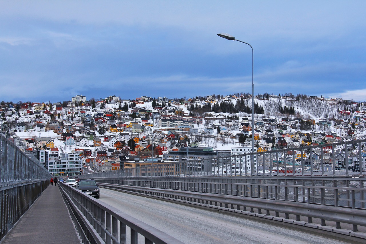 Tromso Tiltas, Kvapą Gniaužianti, Vaizdingas, Nuostabus, Sniegas, Tradicinis, Nordinis Namas, Namas, Vaizdas, Romantiškas