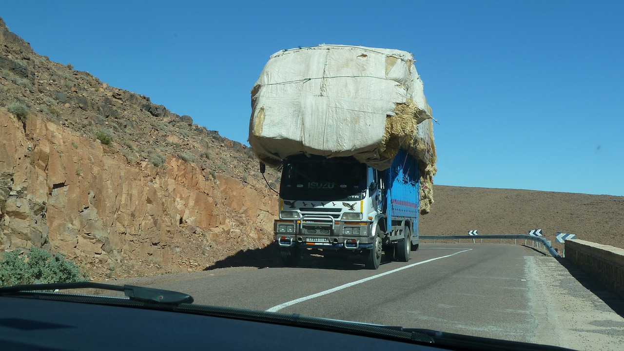 Sunkvežimis, Pakrovimas, Transporto Priemonė, Marokas, Transportas, Kalnų Kelias, Nemokamos Nuotraukos,  Nemokama Licenzija