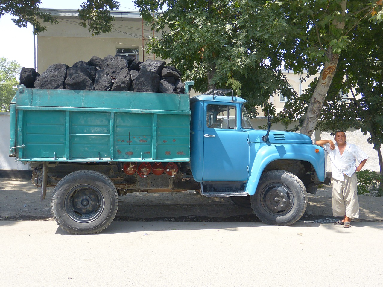 Sunkvežimis, Anglies, Anglies Transportas, Transporto Priemonė, Automatinis, Transportas, Komercinė Transporto Priemonė, Uzbekistanas, Nemokamos Nuotraukos,  Nemokama Licenzija