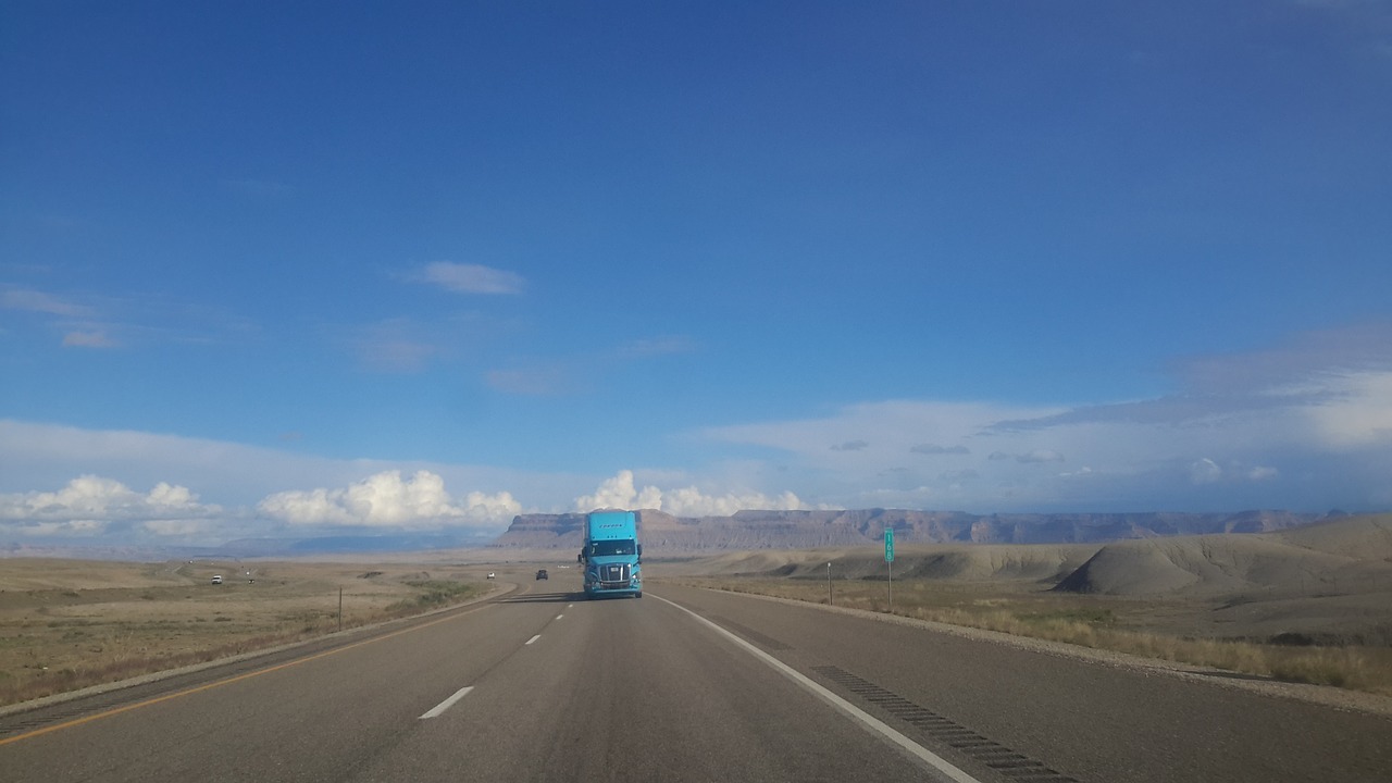 Sunkvežimis, Dangus, Mėlynas, Vairuoja, Kelionė, Utah, Nemokamos Nuotraukos,  Nemokama Licenzija
