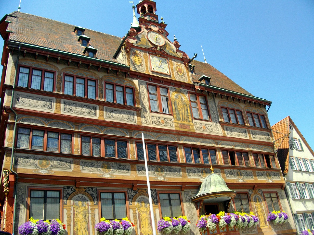 Tübingen, Vokietija, Miesto Rotušė, Pastatas, Architektūra, Gėlės, Dekoratyvinis, Miestas, Miesto, Lauke