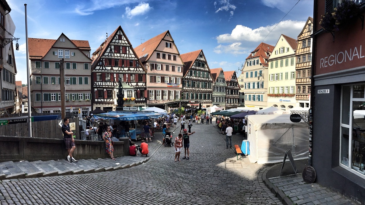 Tübingen,  Miestas,  Prekyvietė,  Baden Württemberg,  Vokietija,  Rajonas,  Namai,  Spalvinga,  Studijuoti,  Kelias