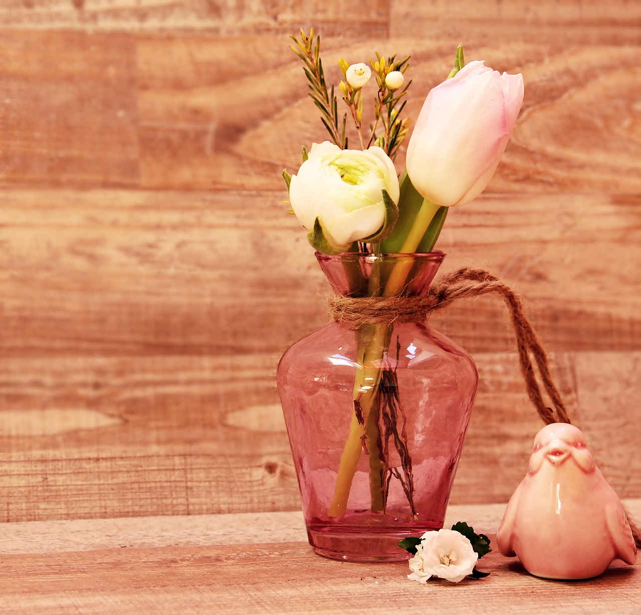 Tulpės, Ranunculus, Paukštis, Vazos, Gėlės, Gėlių Vaza, Pavasario Gėlės, Pavasaris, Deko, Apdaila