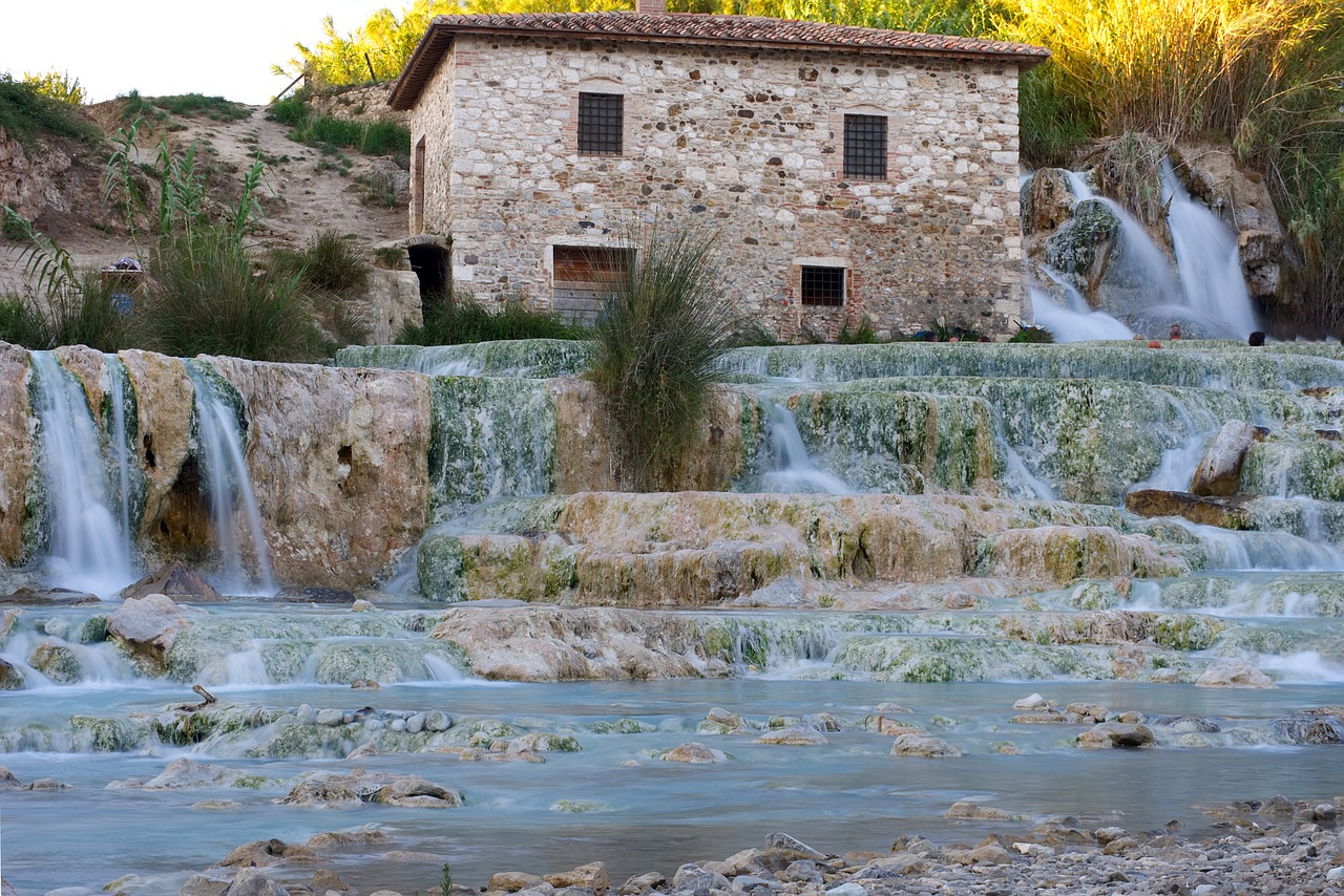 Toskana,  Saturnia,  Maremma,  Italija,  Kraštovaizdis,  Vasara,  Terme,  Fonas,  Mėlyna,  Spalva