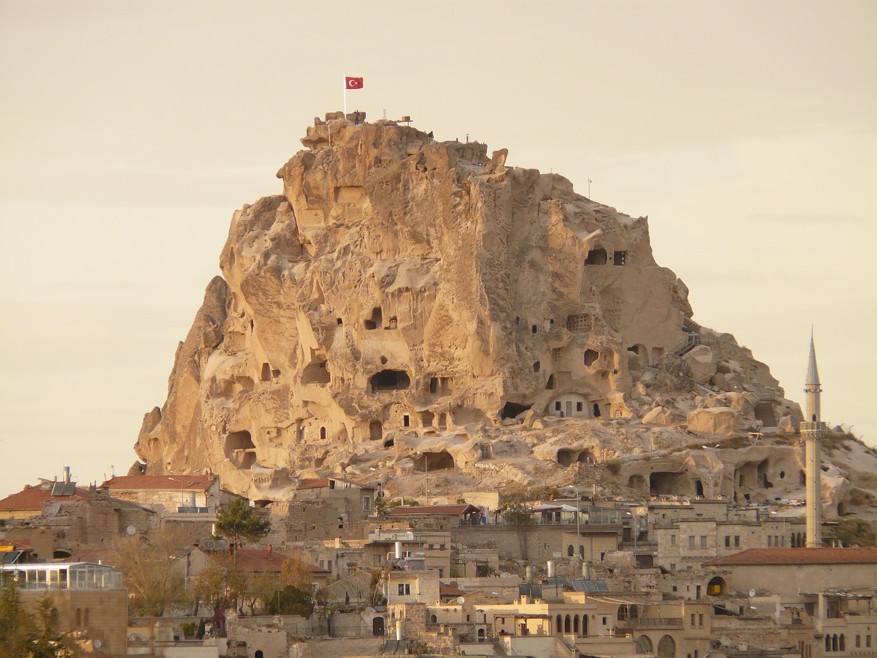 Uchisar, Tuos Akmens Gyvenamieji Namai, Cappadocia, Nevşehir, Turkija, Roko Butai, Balandžių Slėnis, Piliakalnis, Apartamentai, Miestas