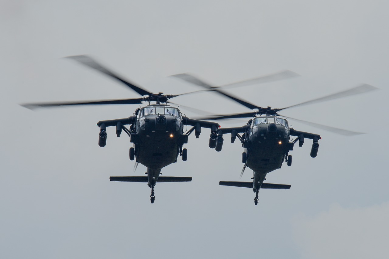Uh-60 Blackhawk, Kolumbijos Oro Pajėgos, Sraigtasparnis, Aviacija, Oro Šou, Skrydžio Komanda, Demonstracija, Nemokamos Nuotraukos,  Nemokama Licenzija