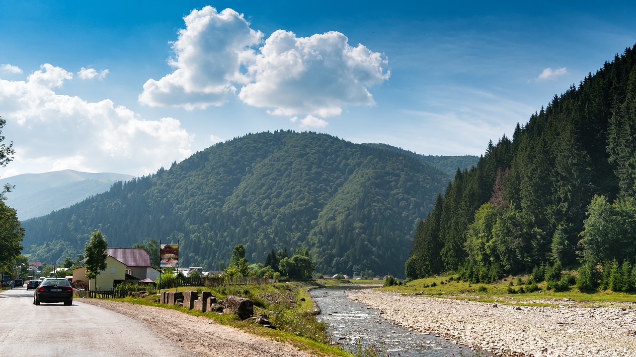 Ukraina, Karpatų Kalnai, Transkarpatija, Kelias, Kraštovaizdis, Kalnai, Gamta, Peizažai, Dangus, Nemokamos Nuotraukos