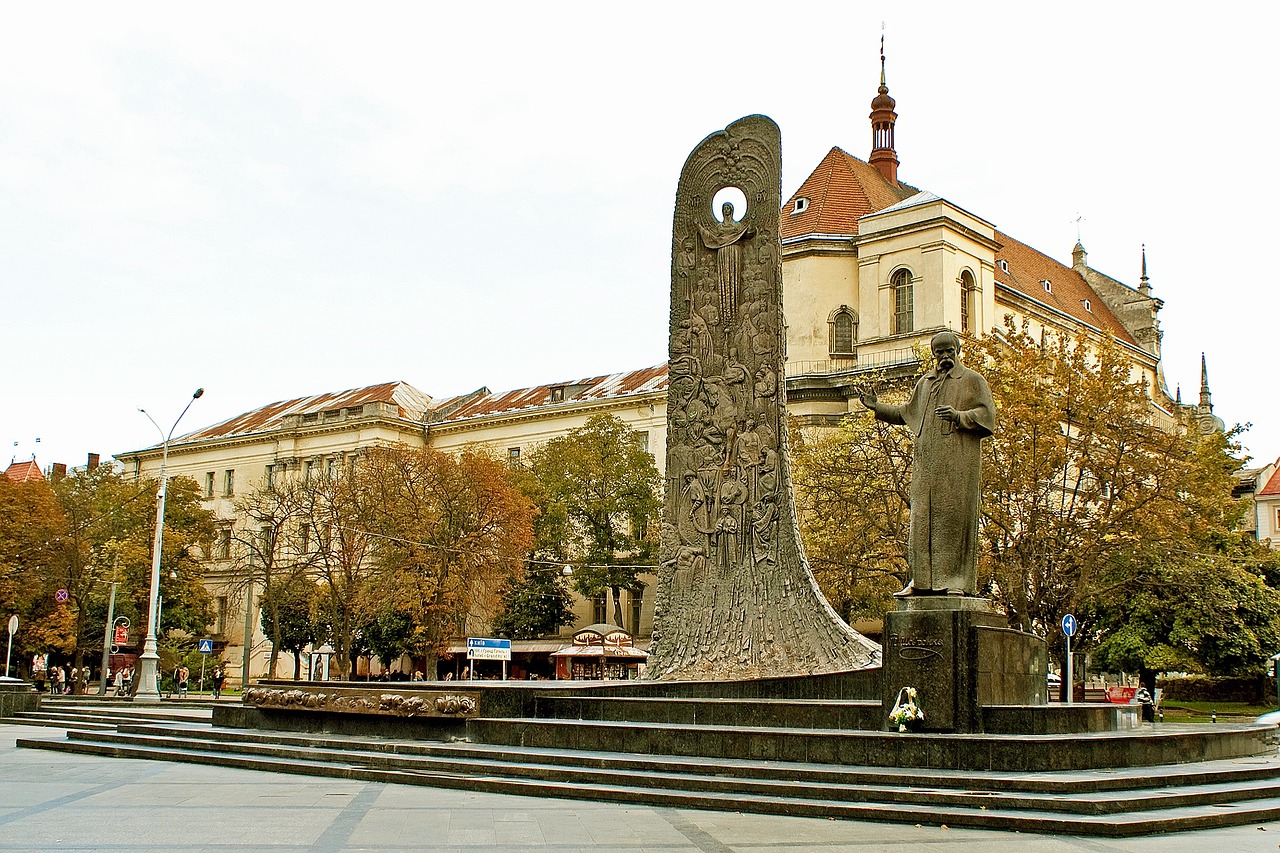 Ukraina, Lviv, Taras Shevchenko, Poetas, Paminklas, Statula, Nemokamos Nuotraukos,  Nemokama Licenzija