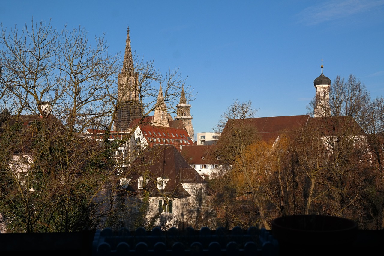 Ulm, Ulmi Katedra, Miesto Vaizdas, Bokštas, Dangus, Stogai, Saulės Veiksmas, Miesto Panorama, Spire, Šventosios Trejybės Bažnyčia