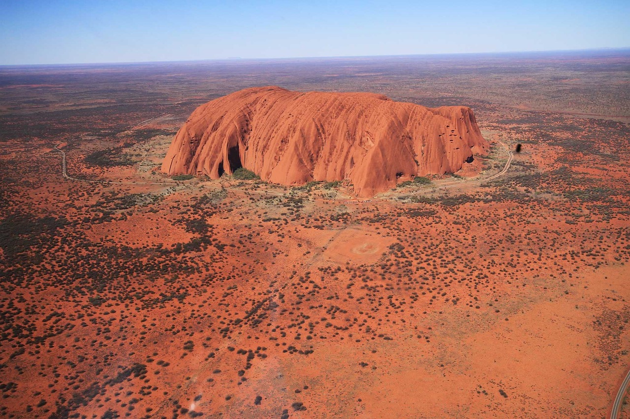 Uluru, Ayers Rock, Australia, Outback, Šiaurės Teritorija, Dykuma, Rokas, Gamta, Kraštovaizdis, Turizmas