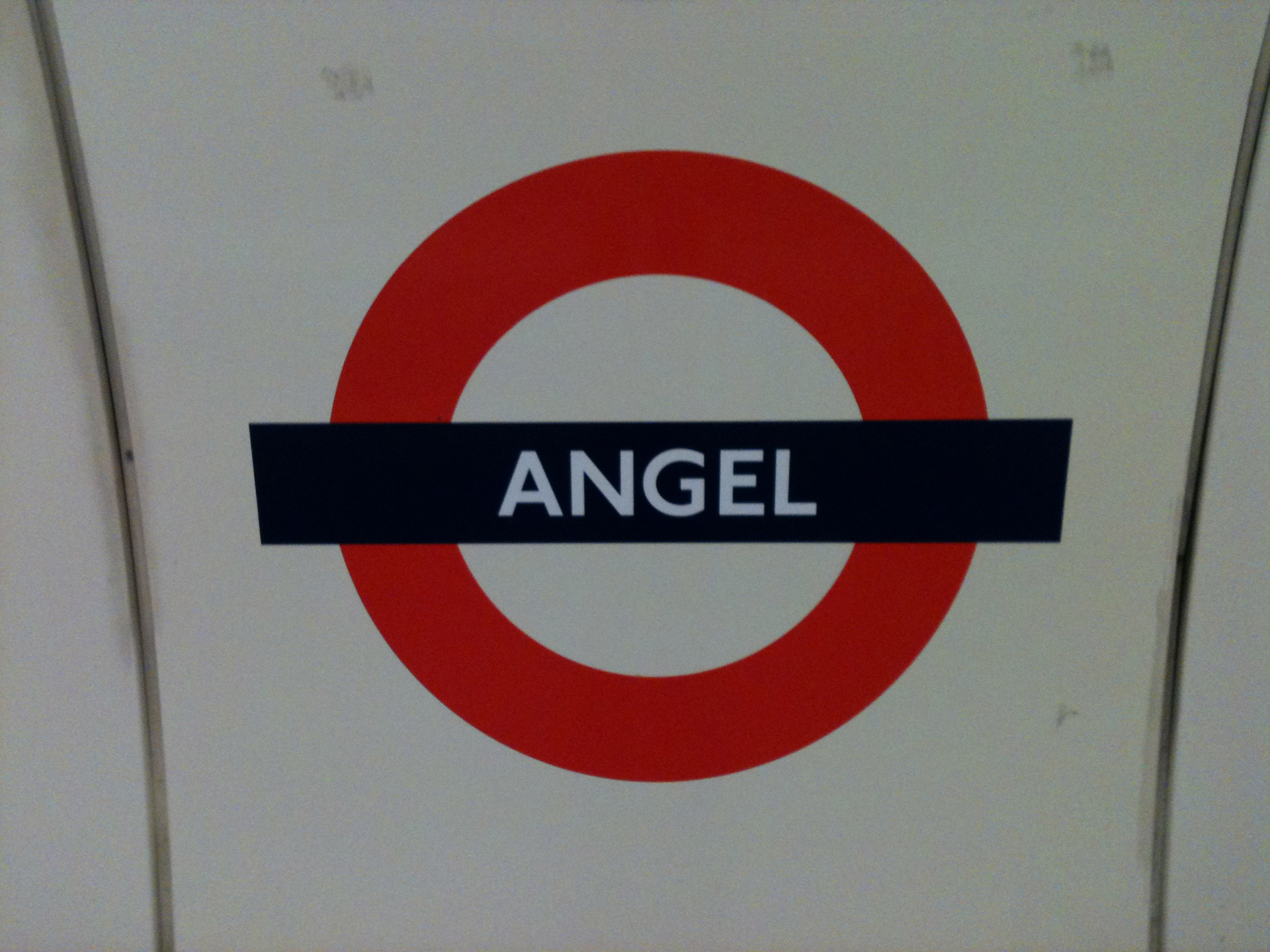 Londonas,  Po Žeme,  Metro,  Vamzdis,  Geležinkelis,  Angelas,  Platforma,  Požeminės Stoties Ženklas Angelas, Nemokamos Nuotraukos,  Nemokama Licenzija