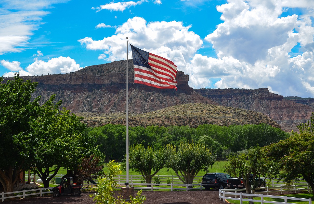 Usa, Amerikietis, Utah, Ranča, Ūkis, Amerikietis, Vėliava, Jungtinės Valstijos, Usa Flag, Plazdėjimas